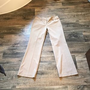 New York and company size 4 average dress pant
